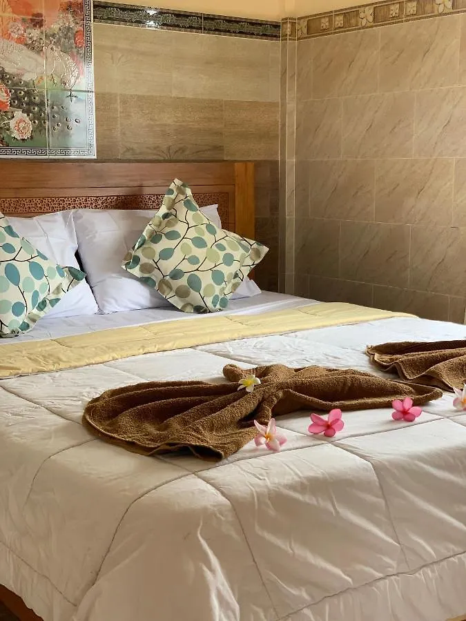 Tude\'S Family Homestay location
